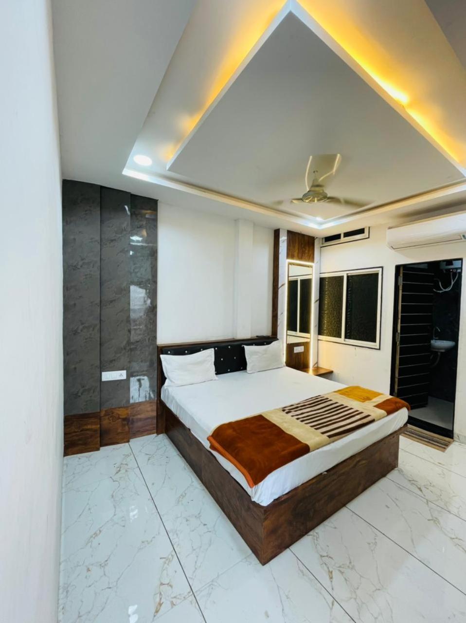 Hotel Shree Shyam Sharnam Godarpura Extérieur photo