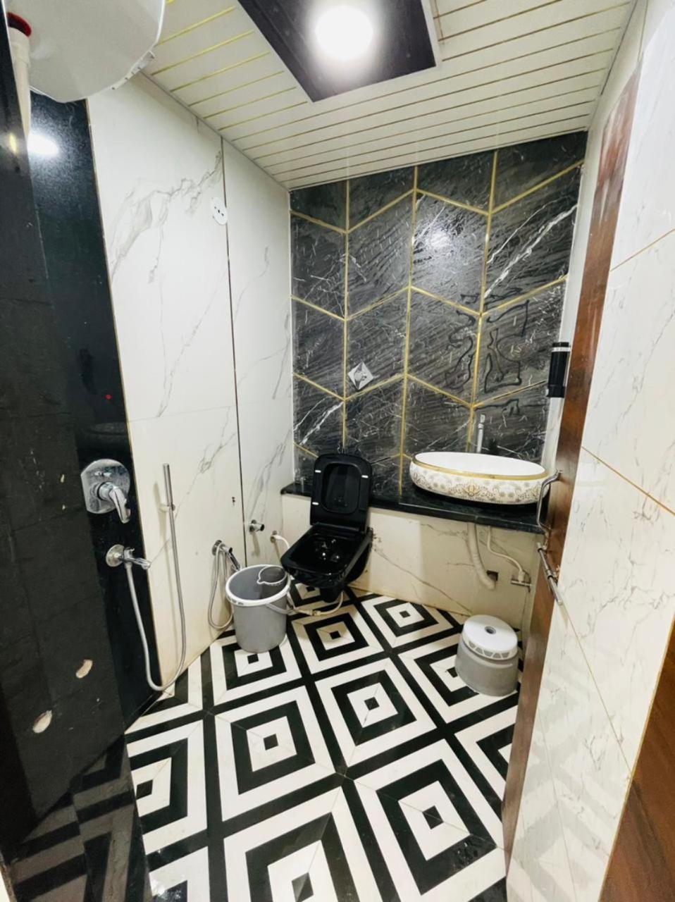 Hotel Shree Shyam Sharnam Godarpura Extérieur photo